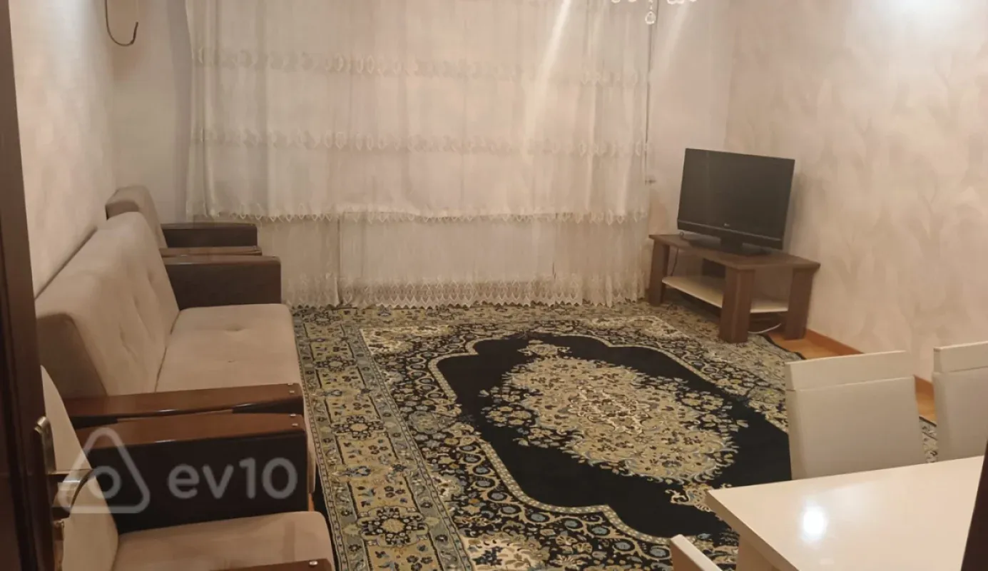 Kirayə verilir 3 otaqlı yeni tikili 80 m²