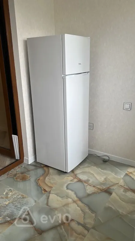 Kirayə verilir 3 otaqlı yeni tikili 110 m²