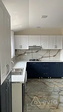 Kirayə verilir 3 otaqlı yeni tikili 110 m²