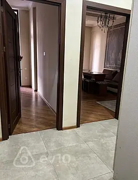 Kirayə verilir 2 otaqlı yeni tikili 60 m²