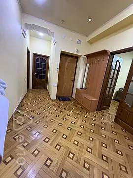 Kirayə verilir 2 otaqlı yeni tikili 95 m²