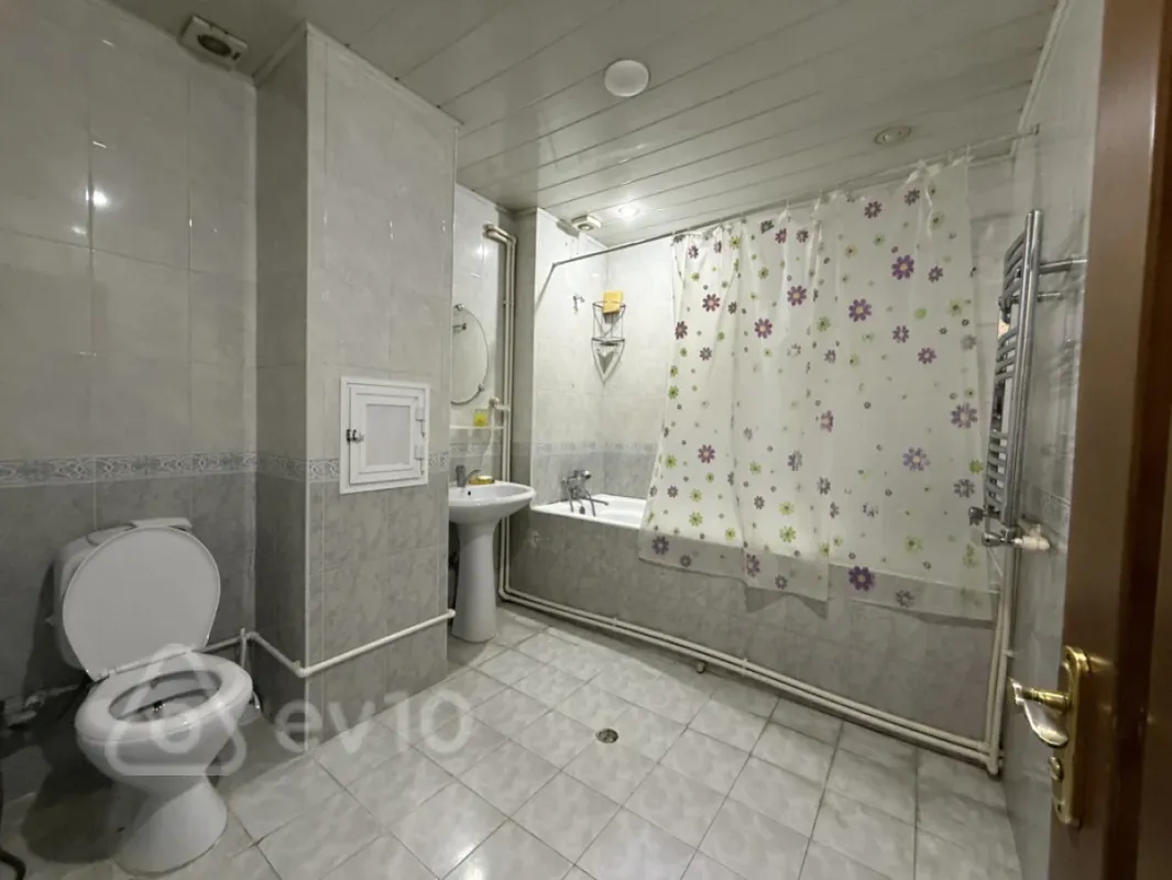 Kirayə verilir 2 otaqlı yeni tikili 95 m²