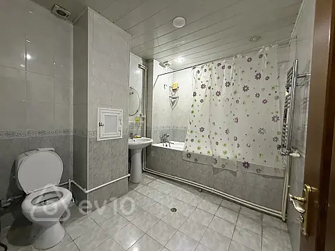 Kirayə verilir 2 otaqlı yeni tikili 95 m²
