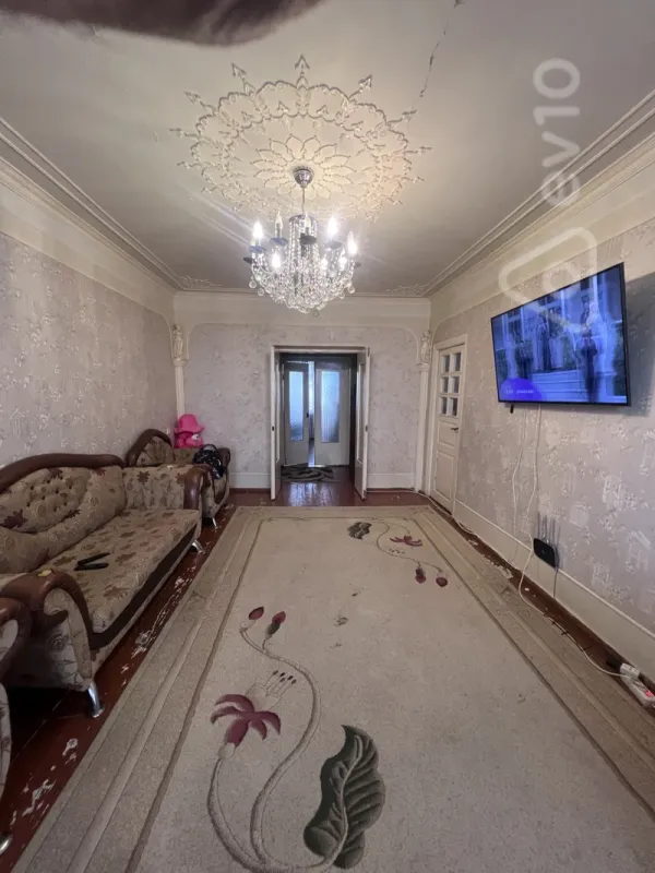 Satılır 4 otaqlı köhnə tikili 101 m²