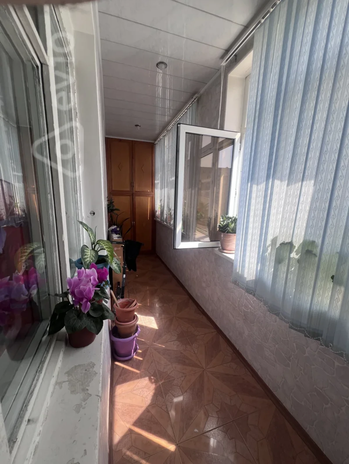 Satılır 4 otaqlı köhnə tikili 101 m²