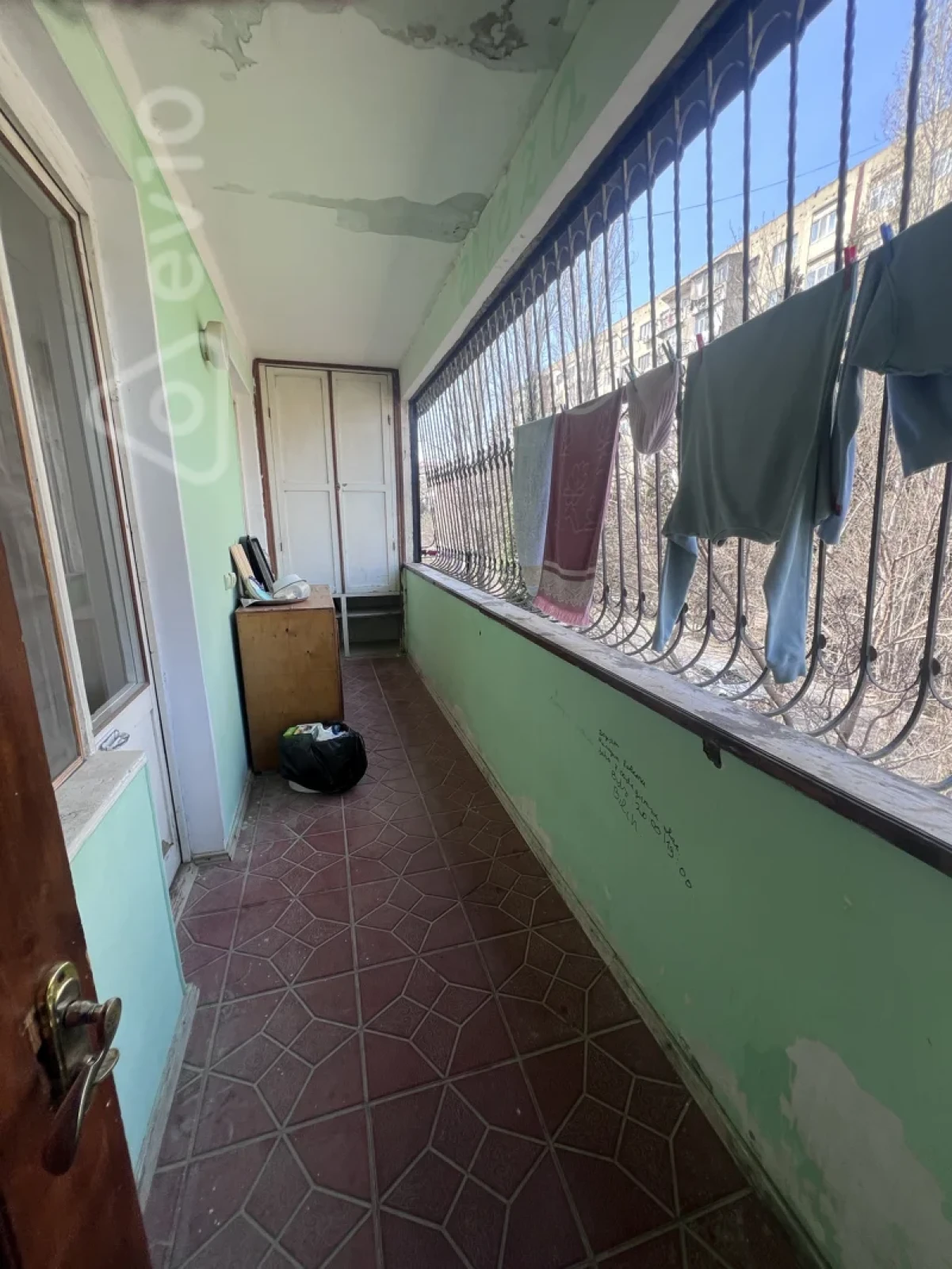 Satılır 4 otaqlı köhnə tikili 101 m²