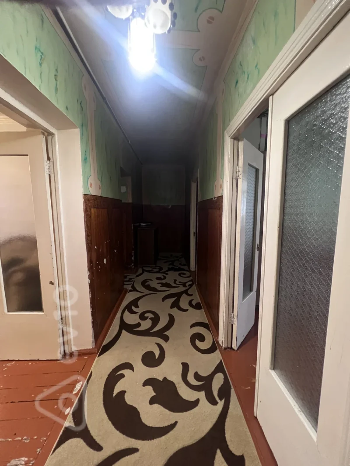 Satılır 4 otaqlı köhnə tikili 101 m²