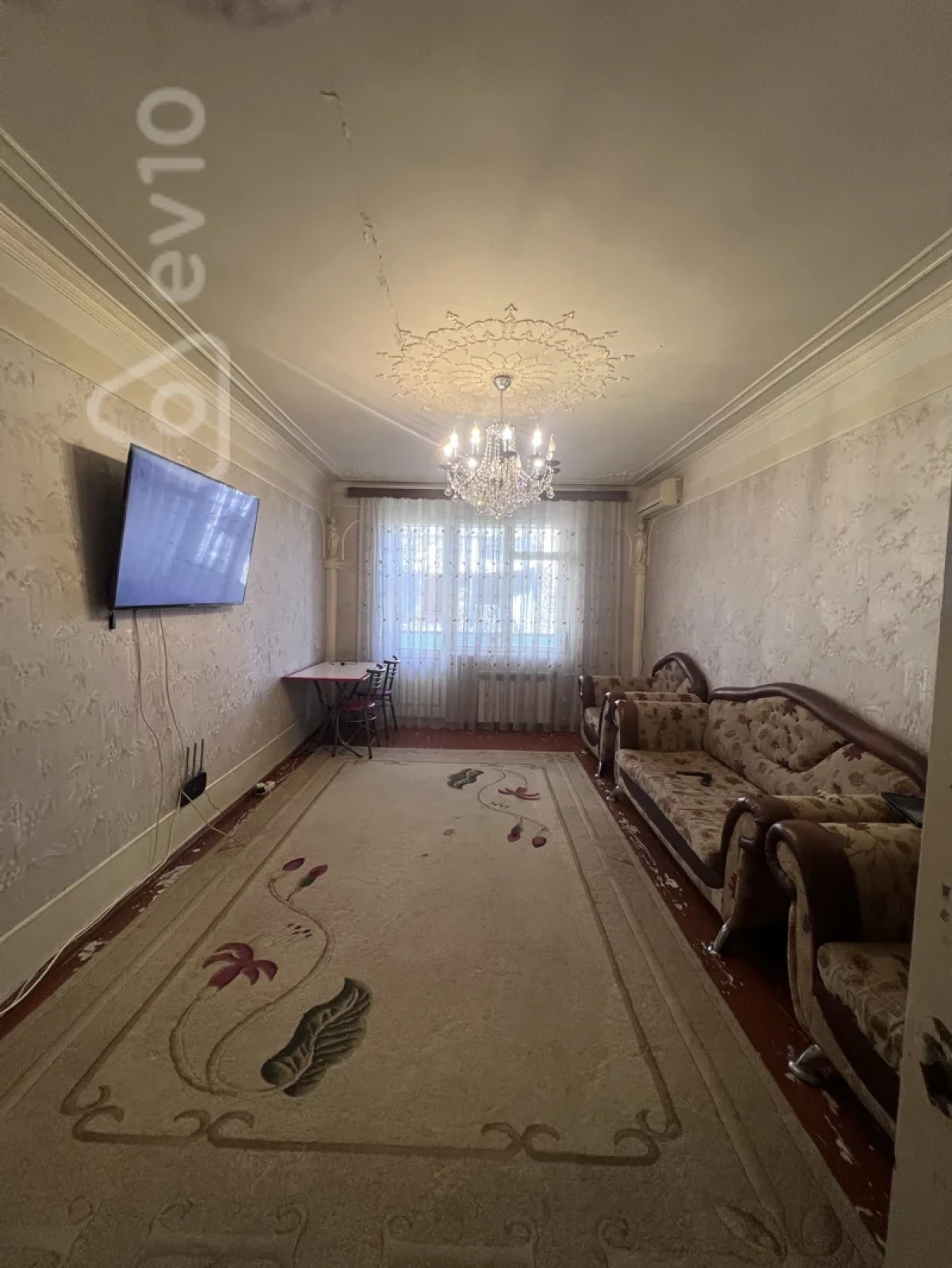 Satılır 4 otaqlı köhnə tikili 101 m²