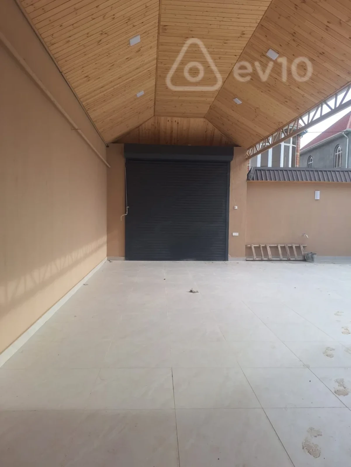 Satılır 4 otaqlı həyət evi 140 m²