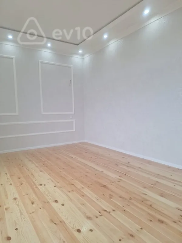 Satılır 4 otaqlı həyət evi 140 m²