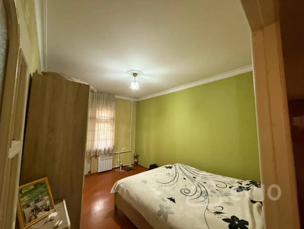 Satılır 3 otaqlı köhnə tikili 80 m²