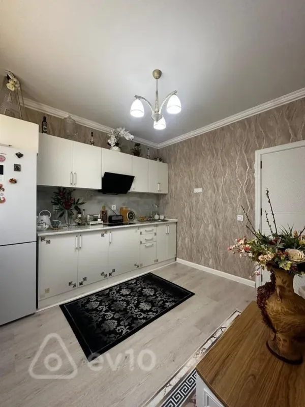 Kirayə verilir 1 otaqlı yeni tikili 44 m²