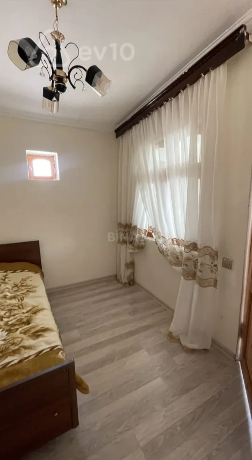 Kirayə verilir 2 otaqlı həyət evi 67 m²