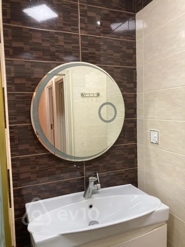 Kirayə verilir 2 otaqlı yeni tikili 72 m²