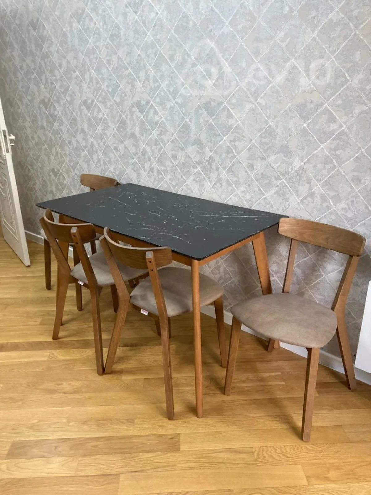 Kirayə verilir 2 otaqlı yeni tikili 72 m²