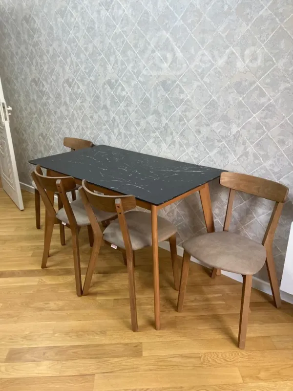 Kirayə verilir 2 otaqlı yeni tikili 72 m²