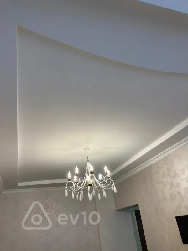 Kirayə verilir 2 otaqlı yeni tikili 72 m²