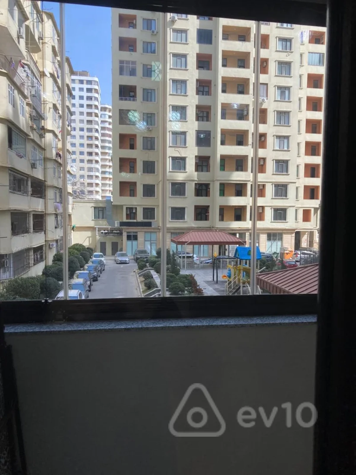 Kirayə verilir 2 otaqlı yeni tikili 72 m²