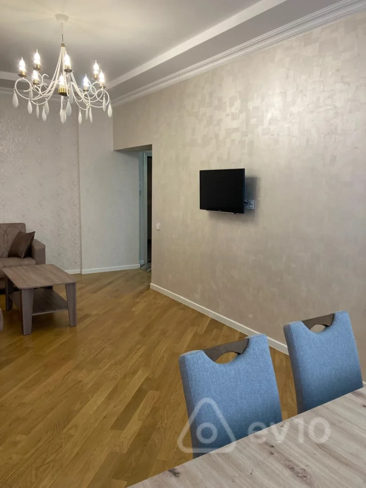Kirayə verilir 2 otaqlı yeni tikili 72 m²