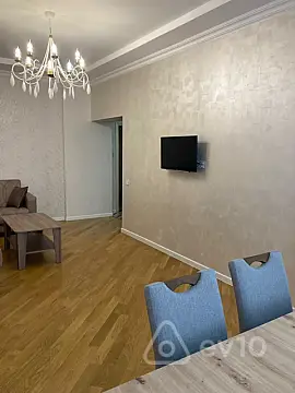 Kirayə verilir 2 otaqlı yeni tikili 72 m²