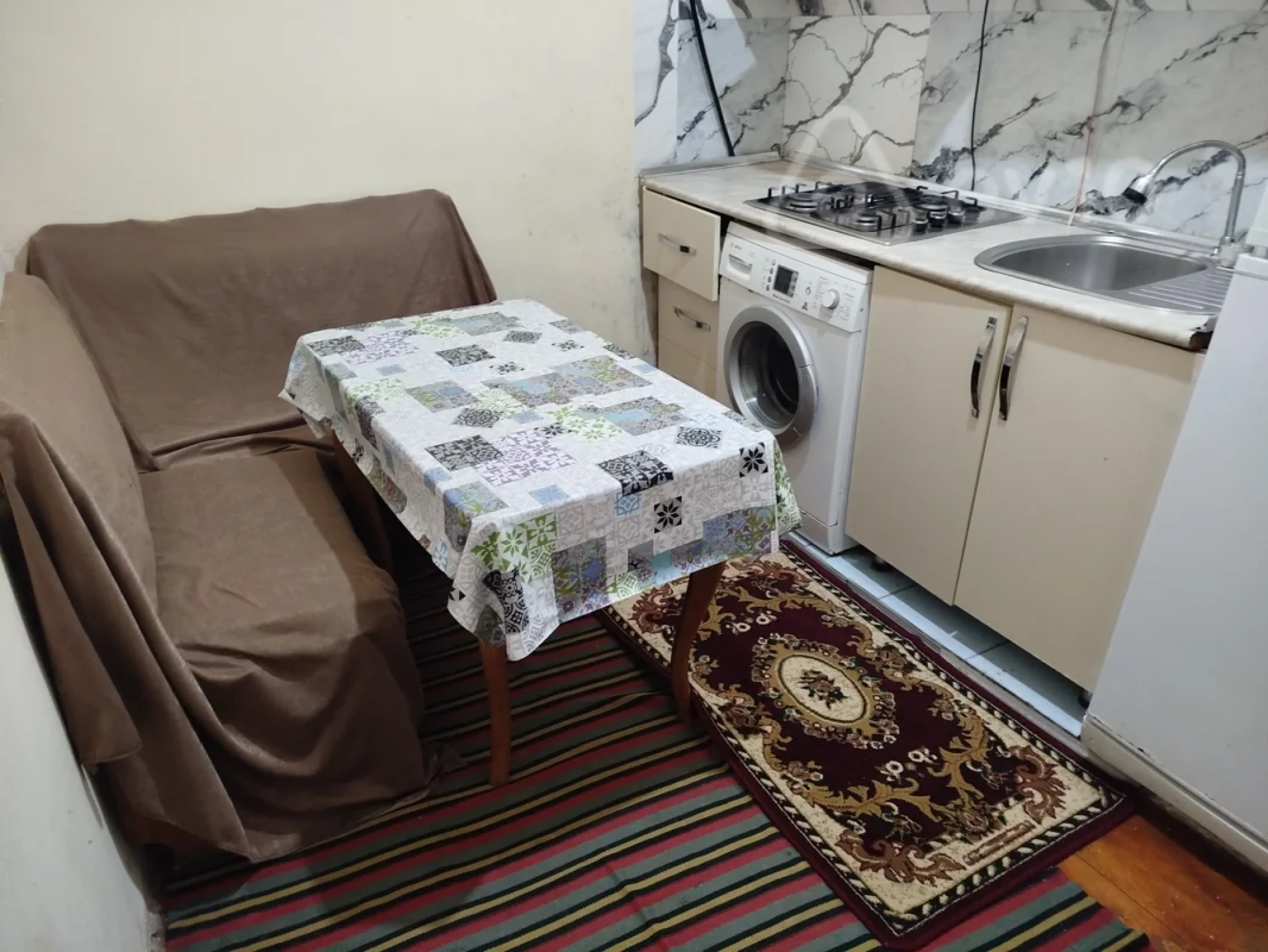 Kirayə verilir 2 otaqlı yeni tikili 50 m²