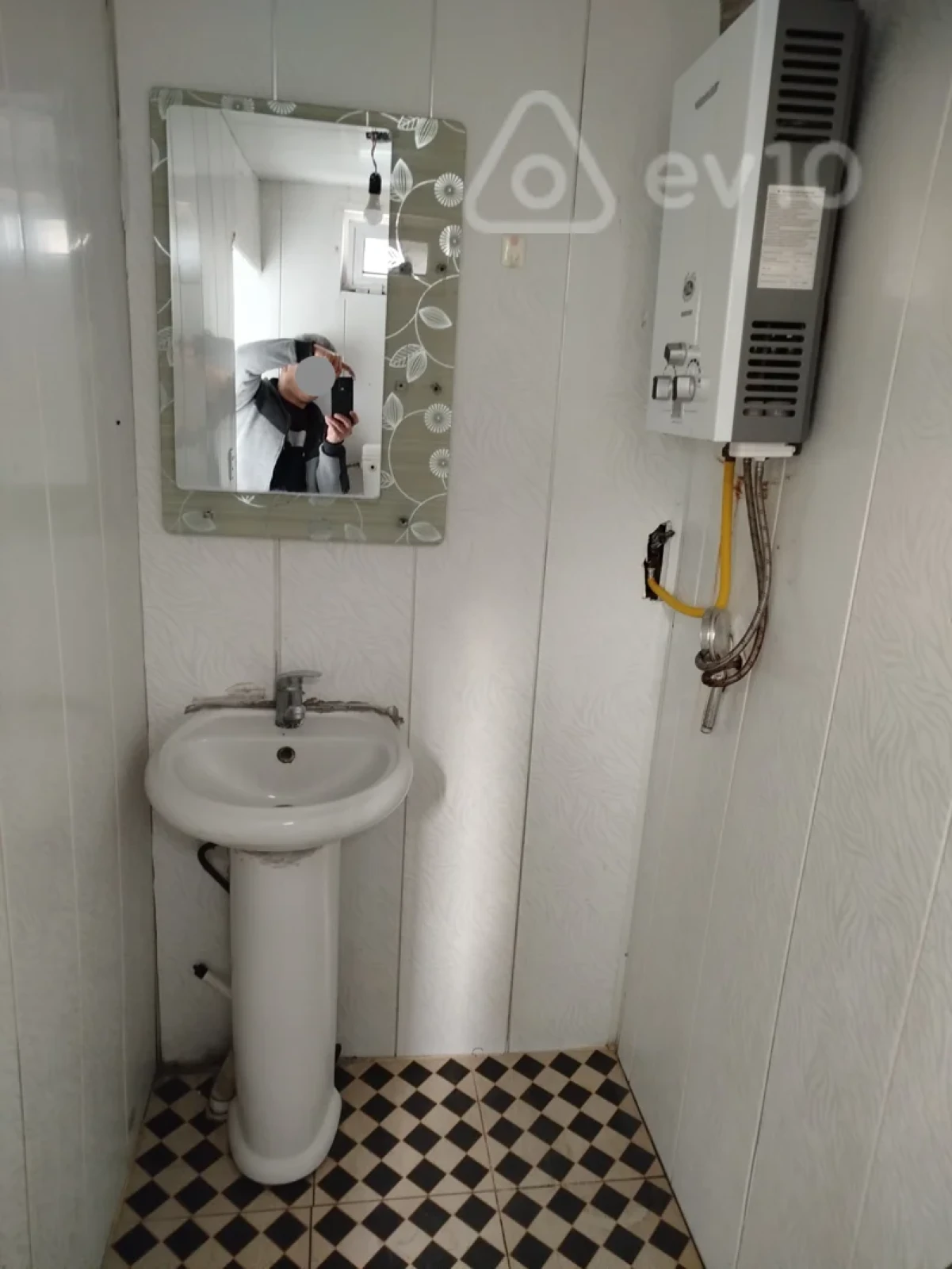 Kirayə verilir 2 otaqlı yeni tikili 50 m²