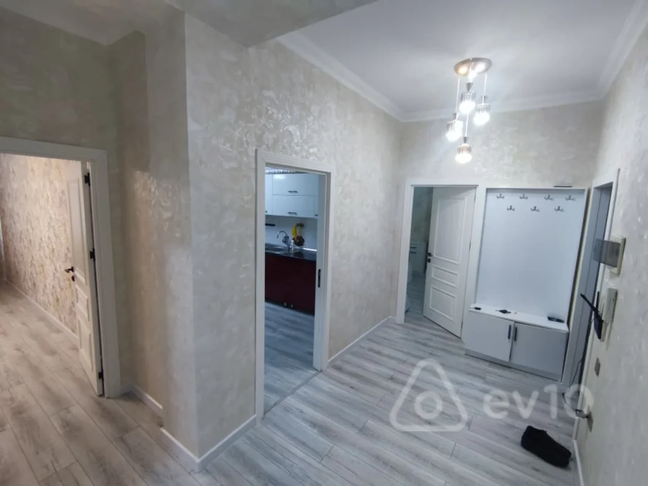Kirayə verilir 3 otaqlı yeni tikili 82 m²