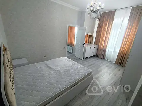 Kirayə verilir 3 otaqlı yeni tikili 82 m²