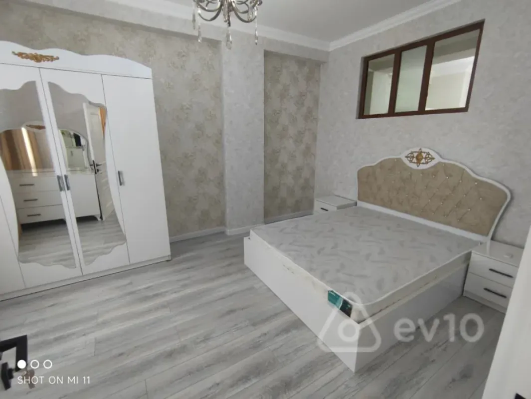 Kirayə verilir 3 otaqlı yeni tikili 82 m²