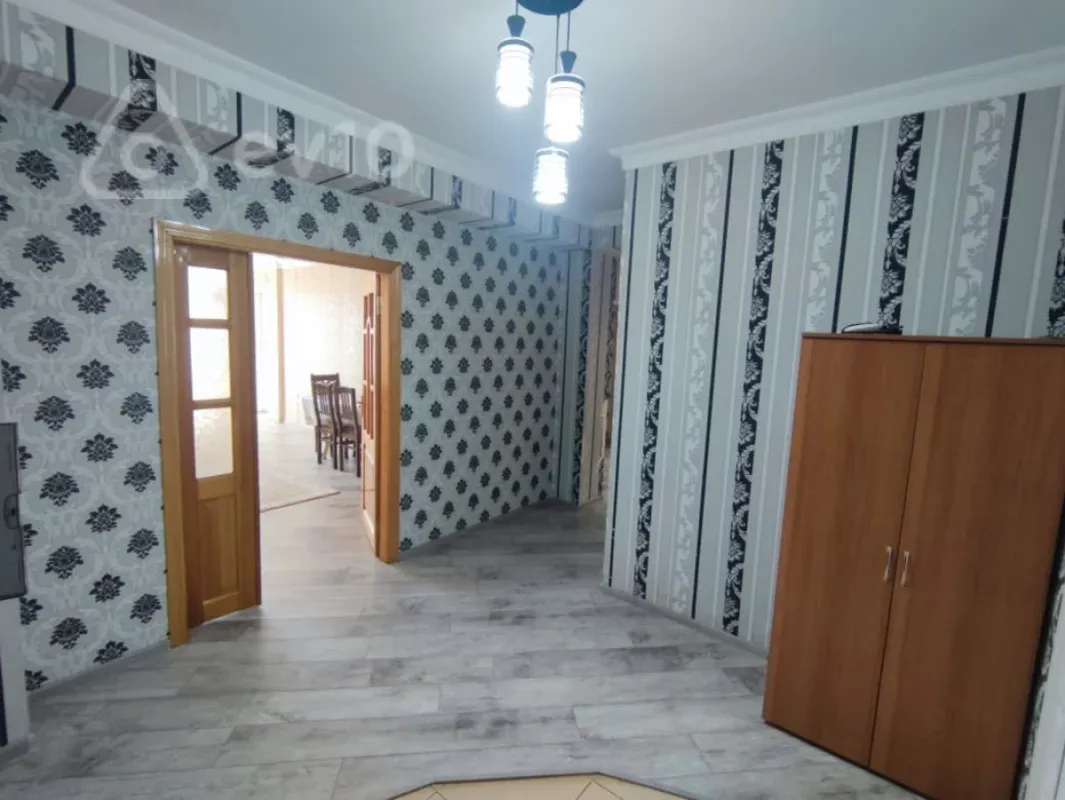 Kirayə verilir 3 otaqlı yeni tikili 110 m²