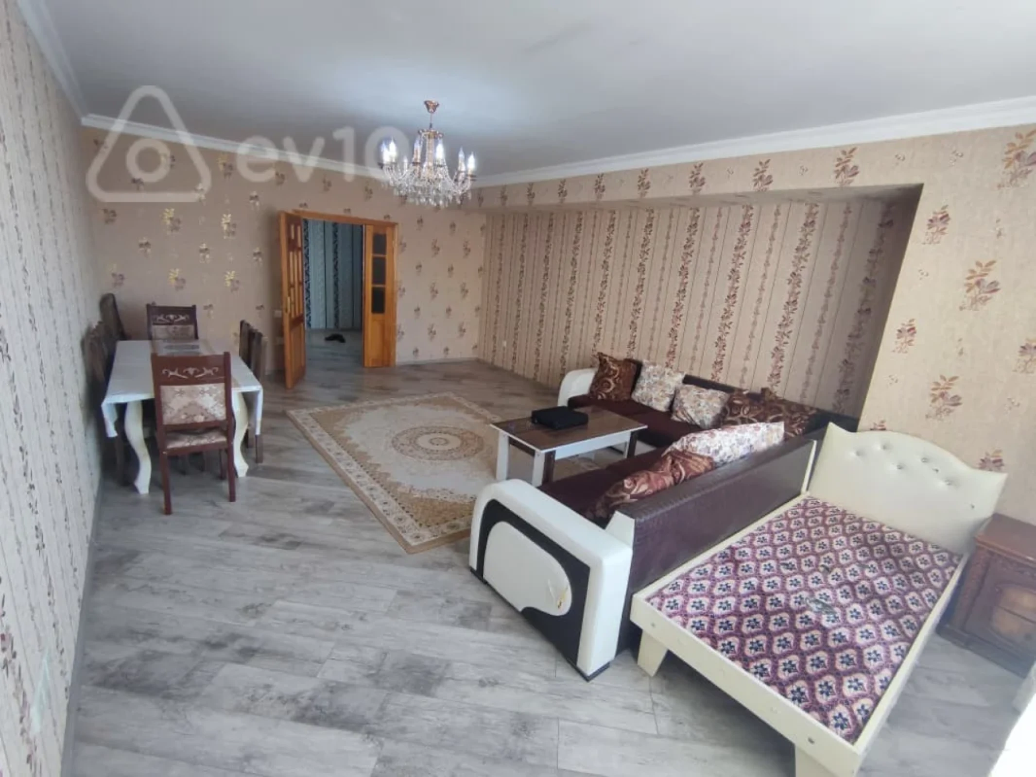 Kirayə verilir 3 otaqlı yeni tikili 110 m²