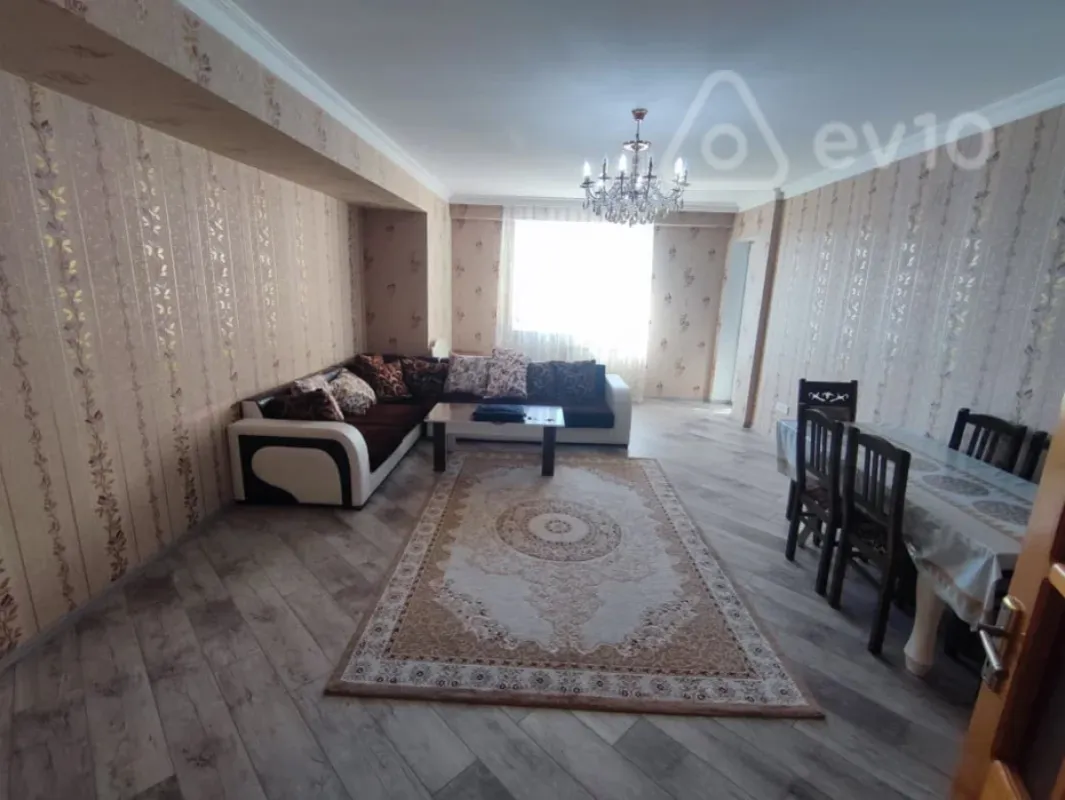 Kirayə verilir 3 otaqlı yeni tikili 110 m²