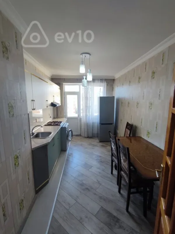 Kirayə verilir 3 otaqlı yeni tikili 110 m²