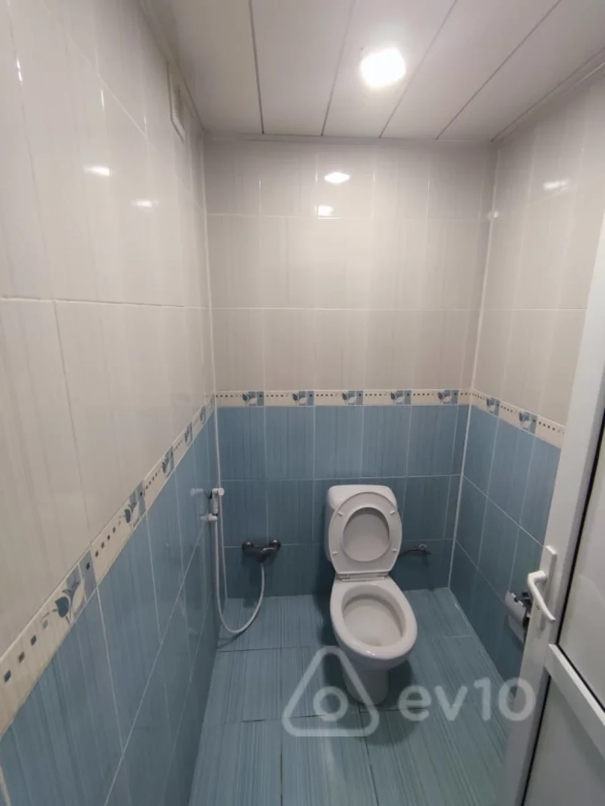 Kirayə verilir 3 otaqlı yeni tikili 110 m²