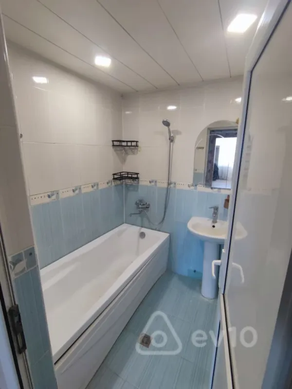 Kirayə verilir 3 otaqlı yeni tikili 110 m²