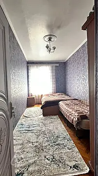 Kirayə verilir 2 otaqlı köhnə tikili 60 m²