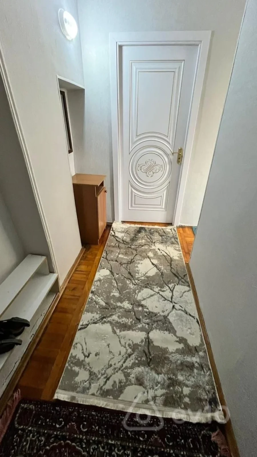 Kirayə verilir 2 otaqlı köhnə tikili 60 m²