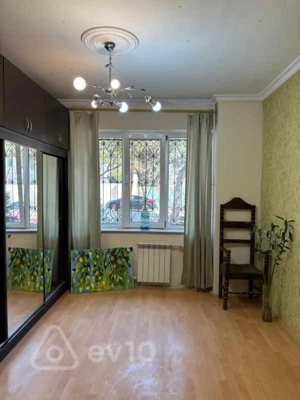 Kirayə verilir mənzil 70 m²