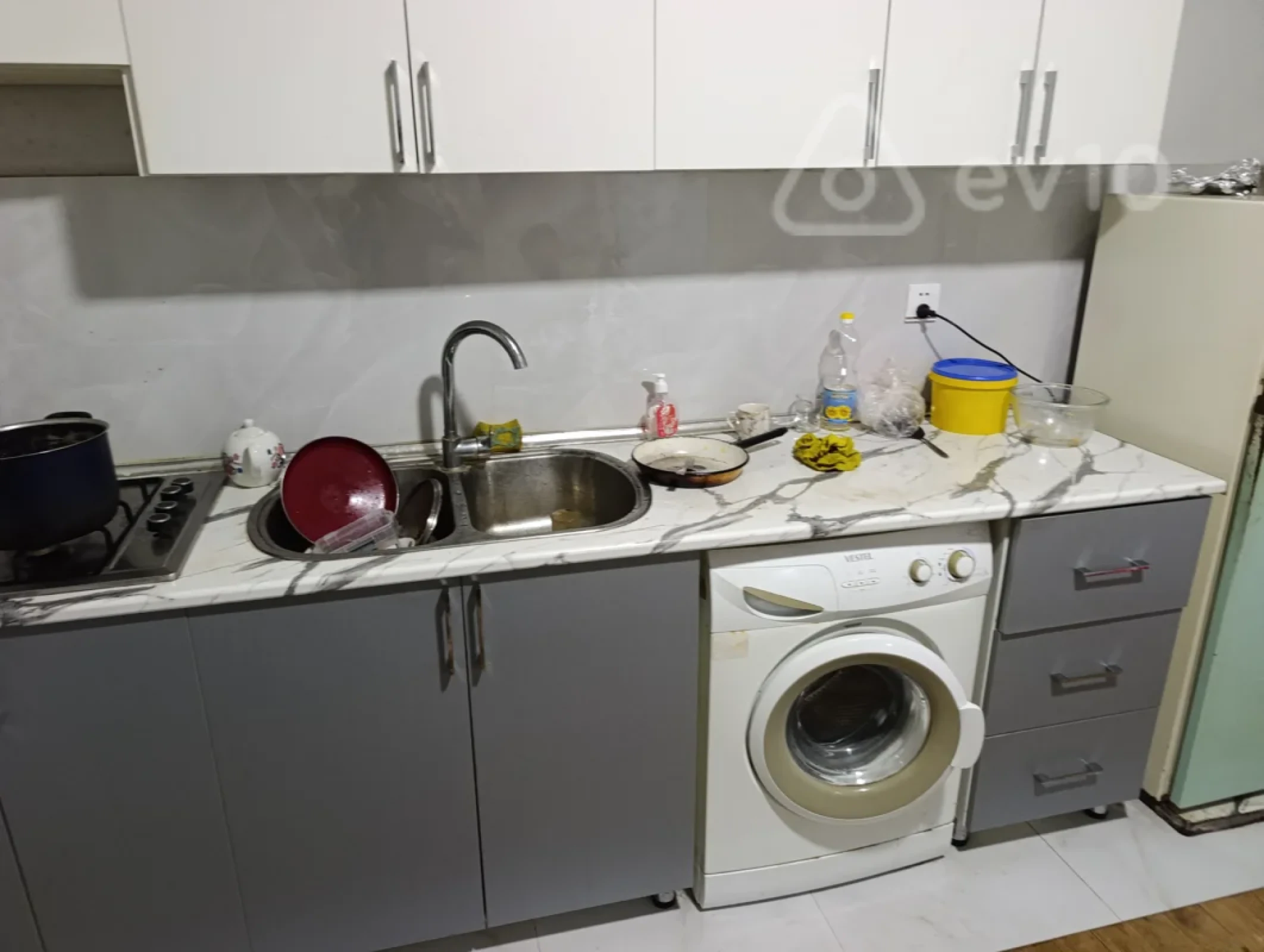 Kirayə verilir 3 otaqlı köhnə tikili 80 m²