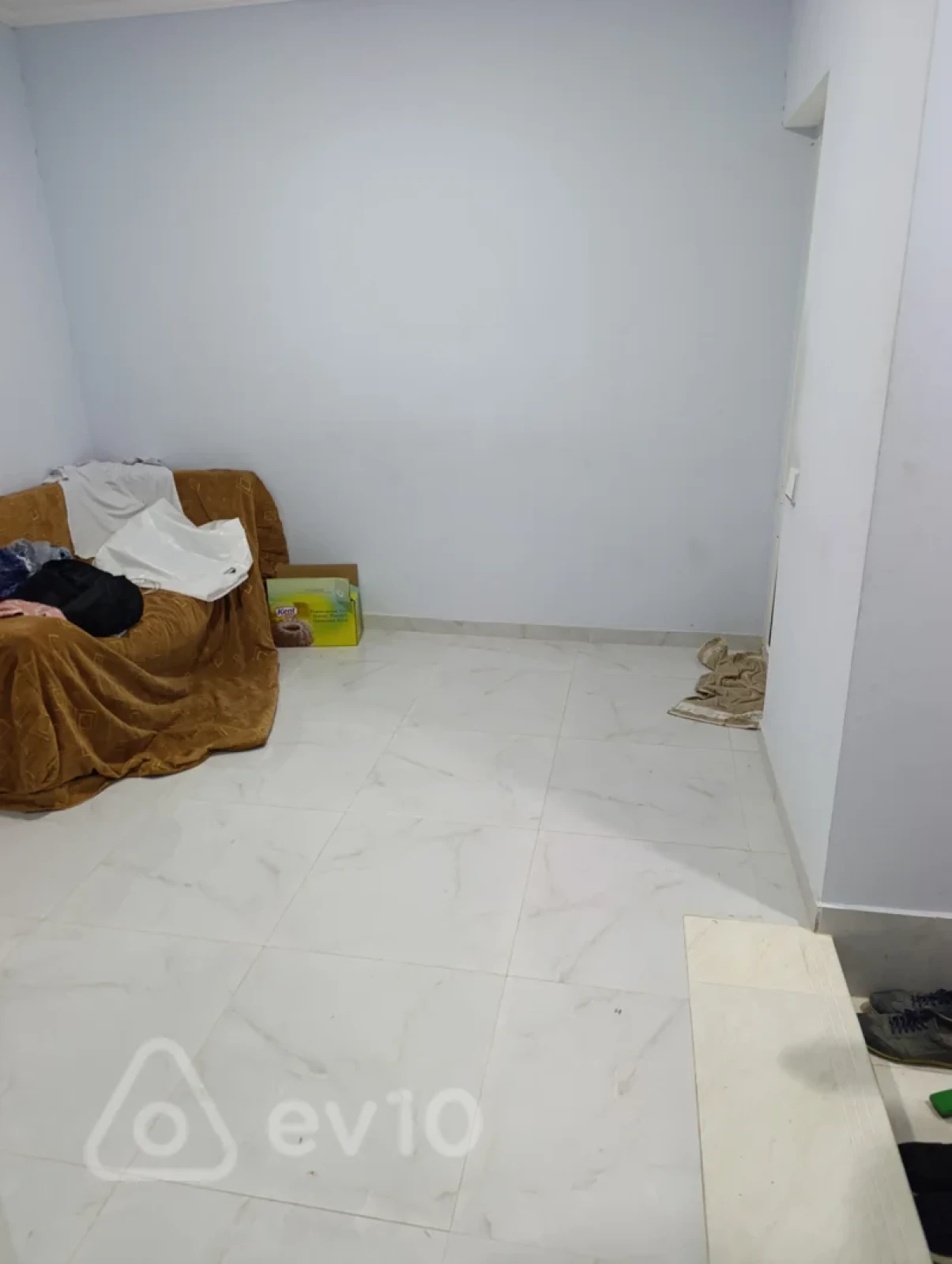 Kirayə verilir 3 otaqlı köhnə tikili 80 m²