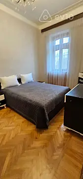 Kirayə verilir 3 otaqlı köhnə tikili 90 m²