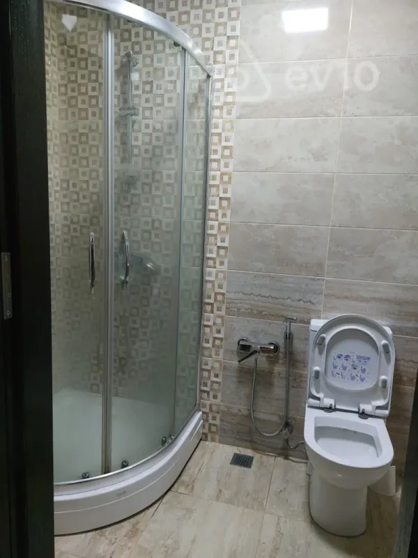 Kirayə verilir 2 otaqlı yeni tikili 56 m²