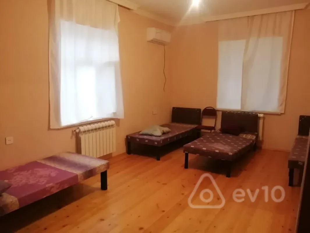 Kirayə verilir 2 otaqlı yeni tikili 40 m²