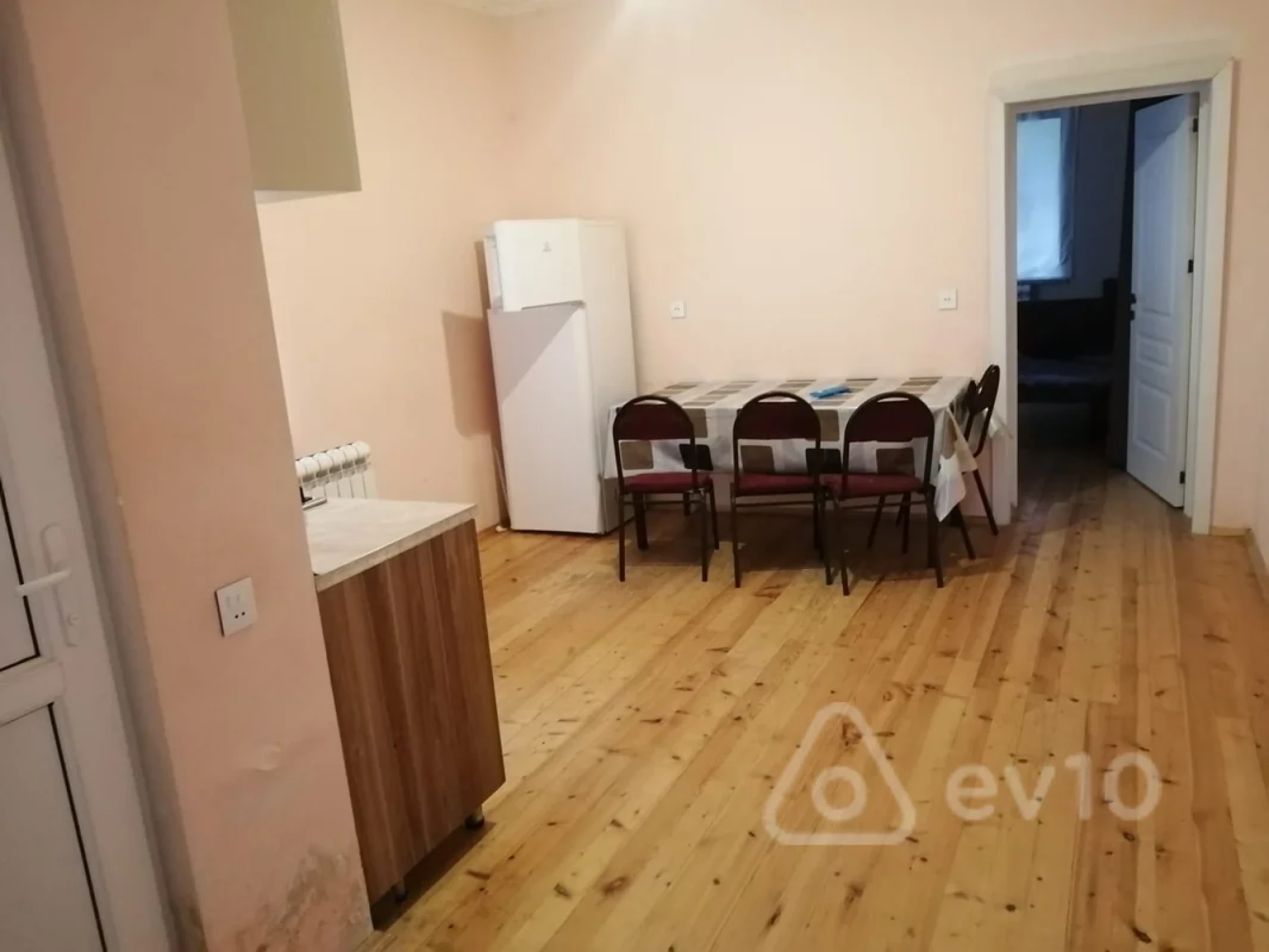 Kirayə verilir 2 otaqlı yeni tikili 40 m²