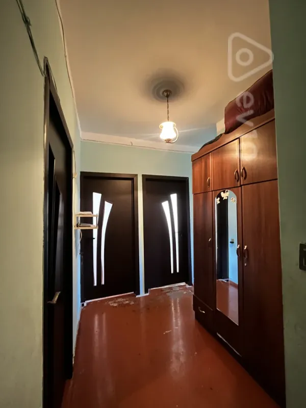 Satılır 3 otaqlı köhnə tikili 71.5 m²