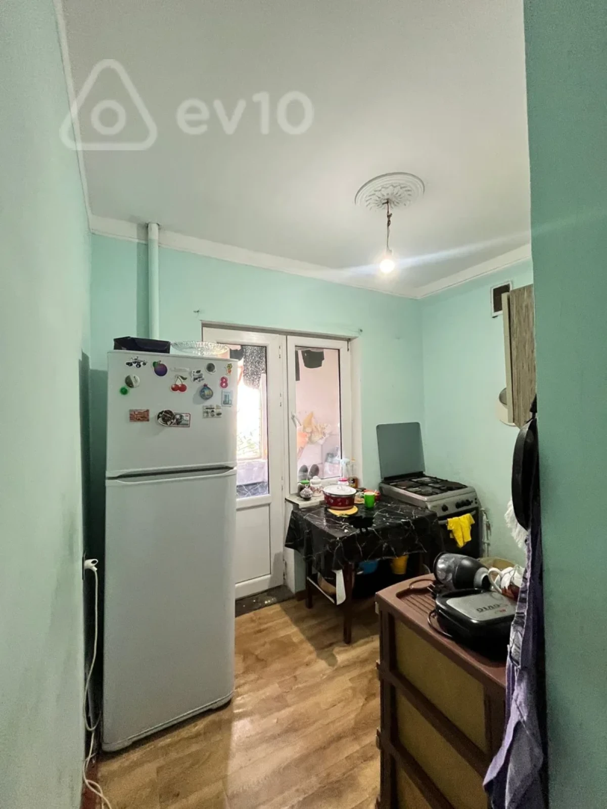 Satılır 3 otaqlı köhnə tikili 71.5 m²