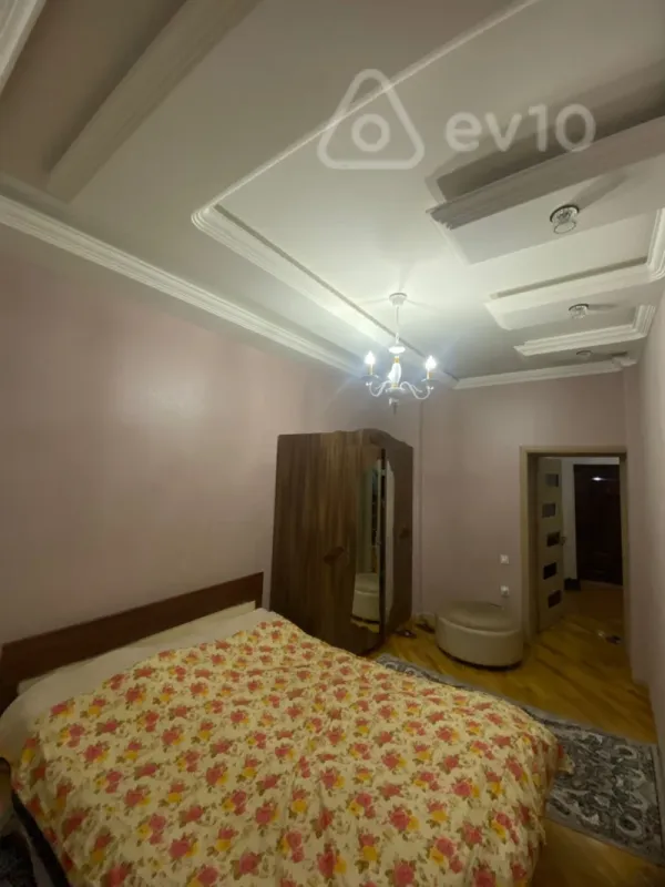 Kirayə verilir 2 otaqlı yeni tikili 80 m²