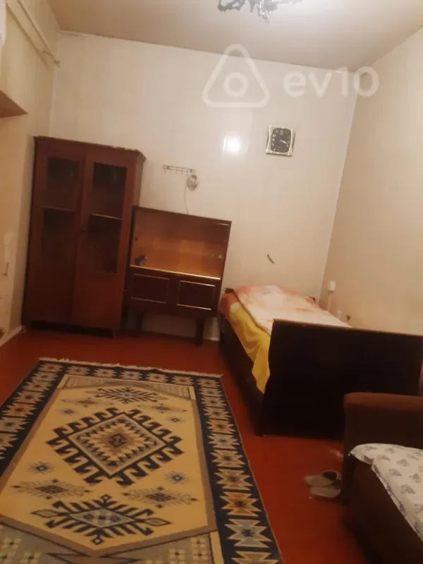 Kirayə verilir 1 otaqlı köhnə tikili 25 m²