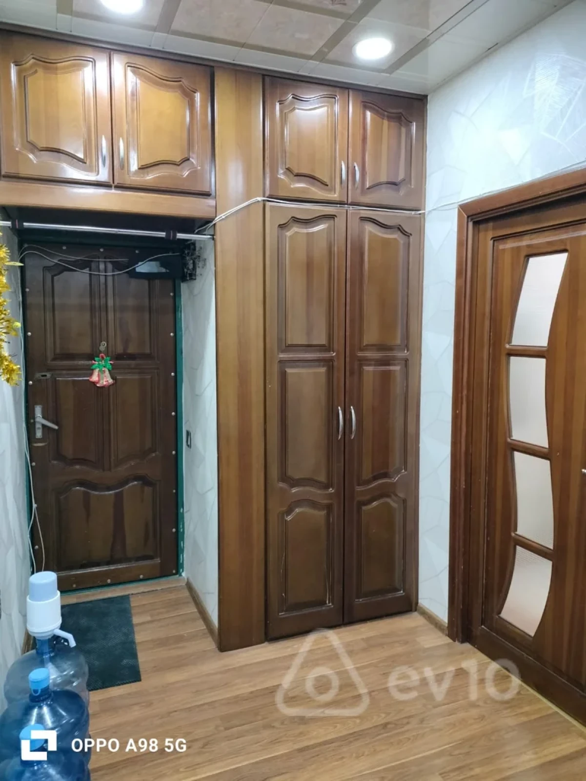 Satılır 4 otaqlı köhnə tikili 85 m²
