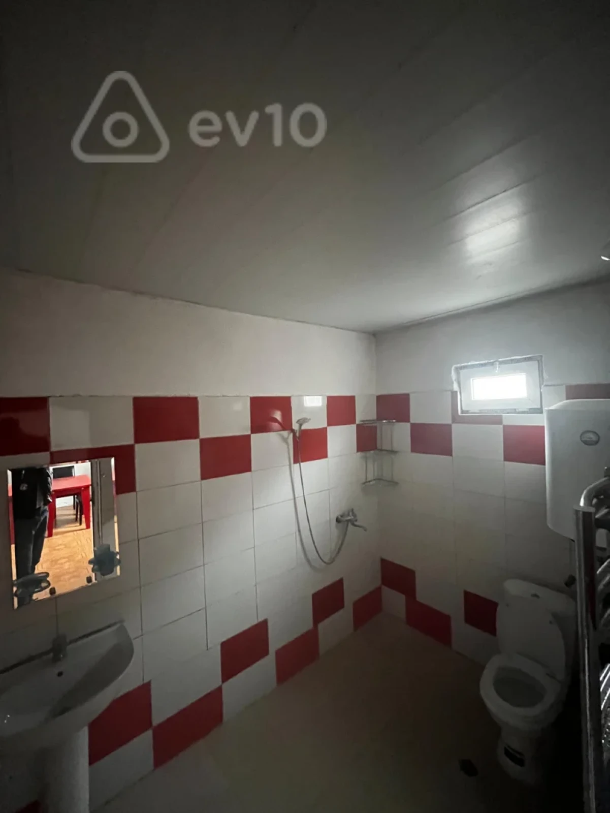 Kirayə verilir 3 otaqlı həyət evi 100 m²